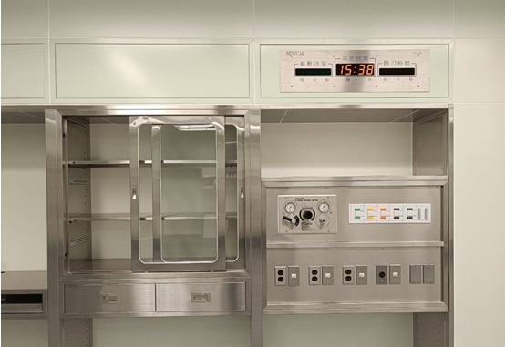 Medical Gas Outlet Panel in OR